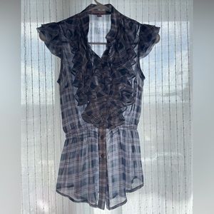 Romeo & Juliet Couture Sleeveless Blouse